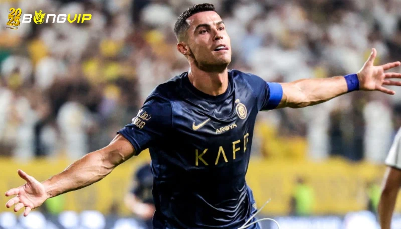 Báo Arab: 'Ronaldo đạt thỏa thuận với Al Hilal' Tầm quan trọng của thương vụ được báo Arab: 'Ronaldo đạt thỏa thuận với Al Hilal' đưa tin